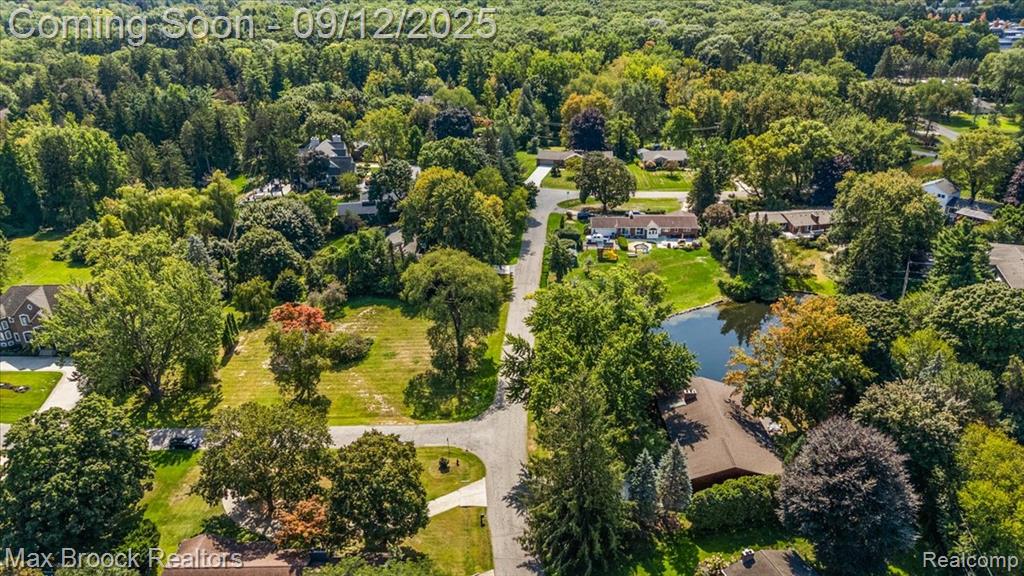 1027 Joanne Court, Bloomfield Hills, MI 48302 — Photo 27