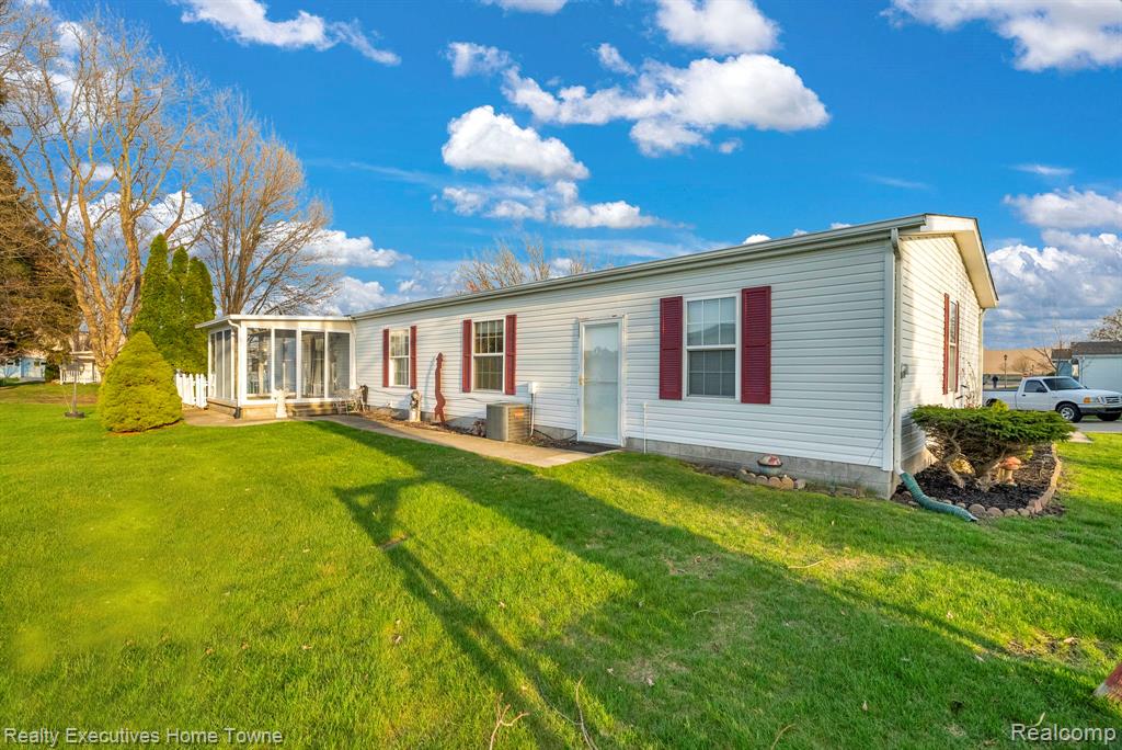 4333 24th Avenue, 80, Fort Gratiot, MI 48059 — Photo 33