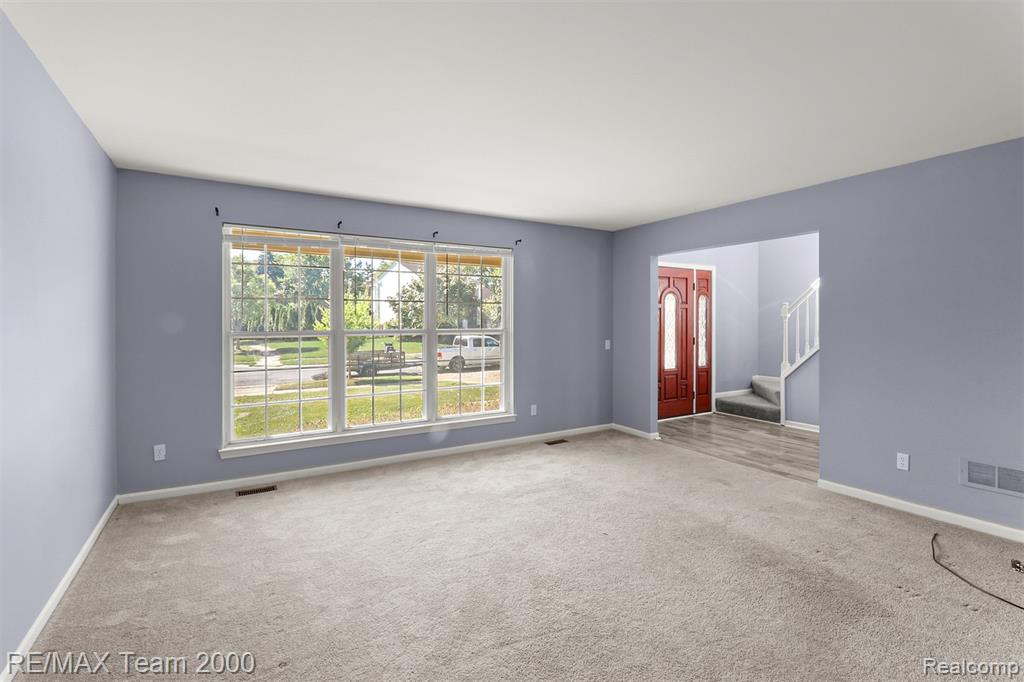 45225 Yorkshire Drive, Novi, MI — Photo 9