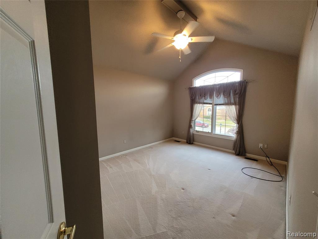 48205 Conifer Drive, Shelby Twp, MI 48315 — Photo 28