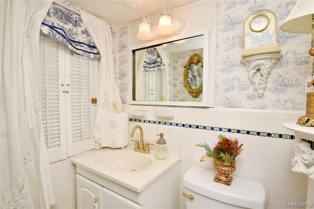 14127 Woodmont Avenue, Detroit, MI 48227 — Photo 32