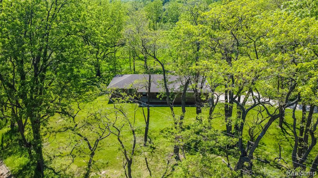 2875 Auten Road, Ortonville, MI 48462 — Photo 45