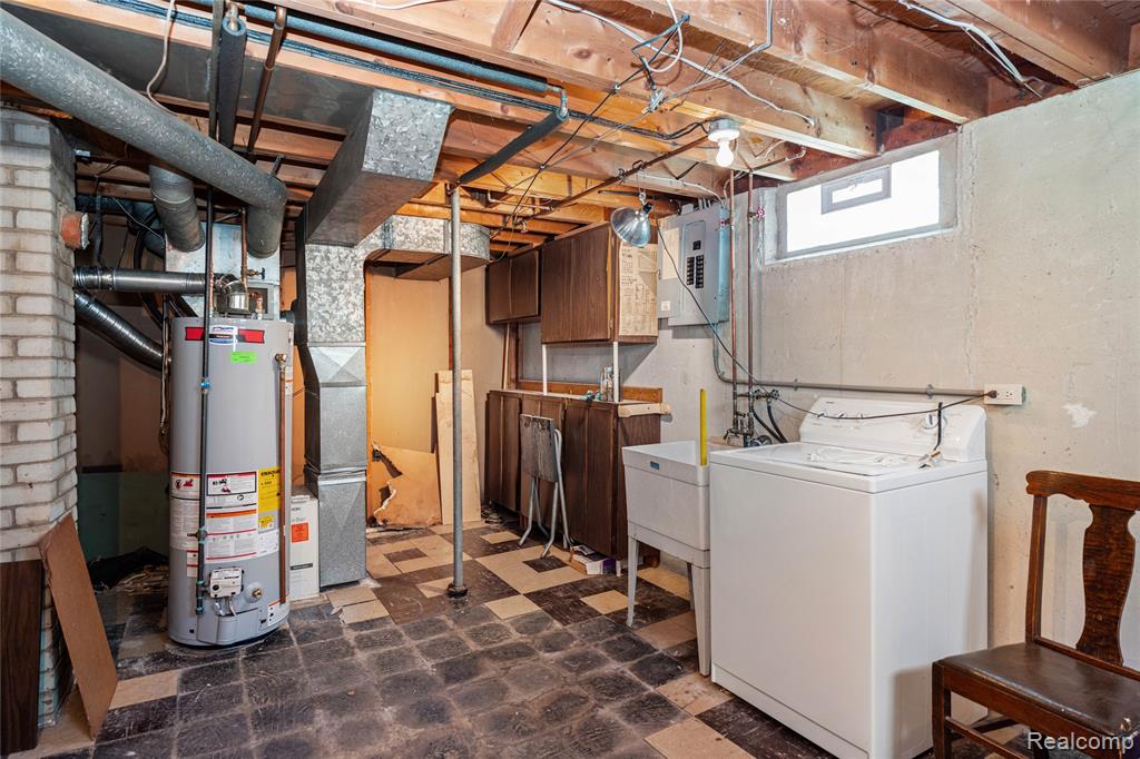 33441 Leona Street, Garden City, MI — Photo 30