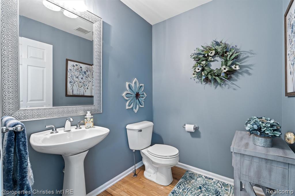 4709 Greenview Court, Commerce Twp, MI 48382 — Photo 29