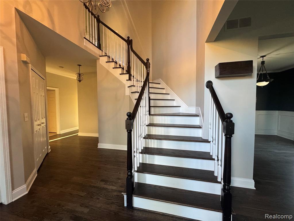 4239 Arcadia Drive, Auburn Hills, MI 48326 — Photo 2