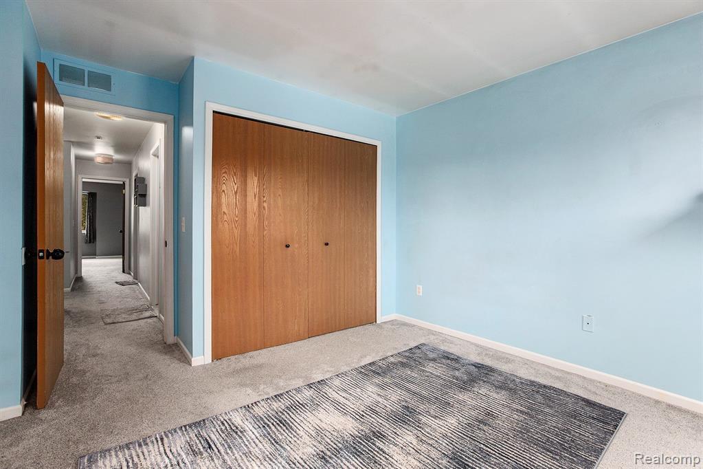 42540 Lilley Pointe Drive, Canton, MI 48187 — Photo 17