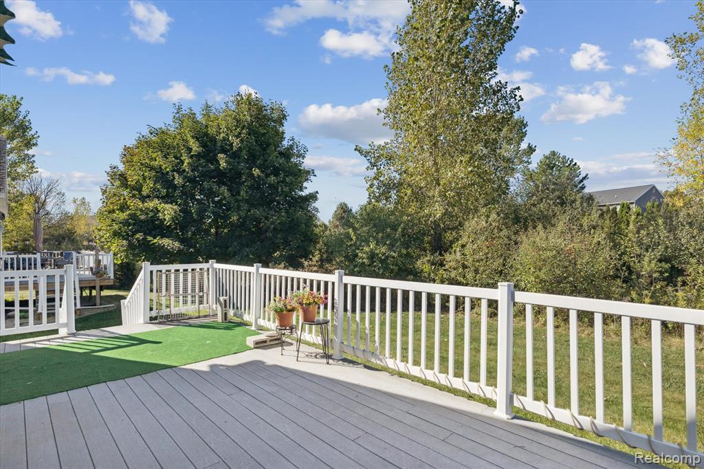 7075 Kings Way, Flushing, MI 48433 — Photo 43
