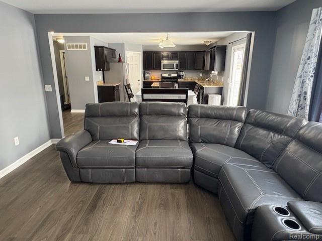 52658 Delena Drive, Macomb, MI 48042 — Photo 9