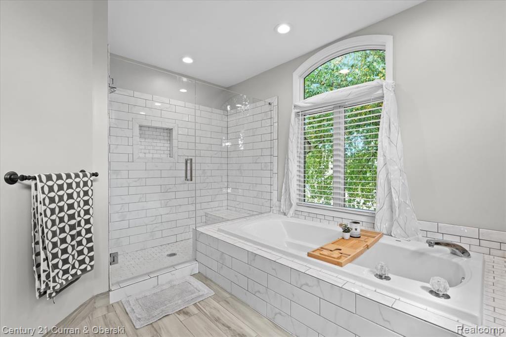 45499 Addington Lane, Novi, MI — Photo 23