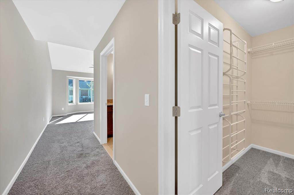 50088 Watling Street, 99, Shelby Twp, MI 48317 — Photo 15