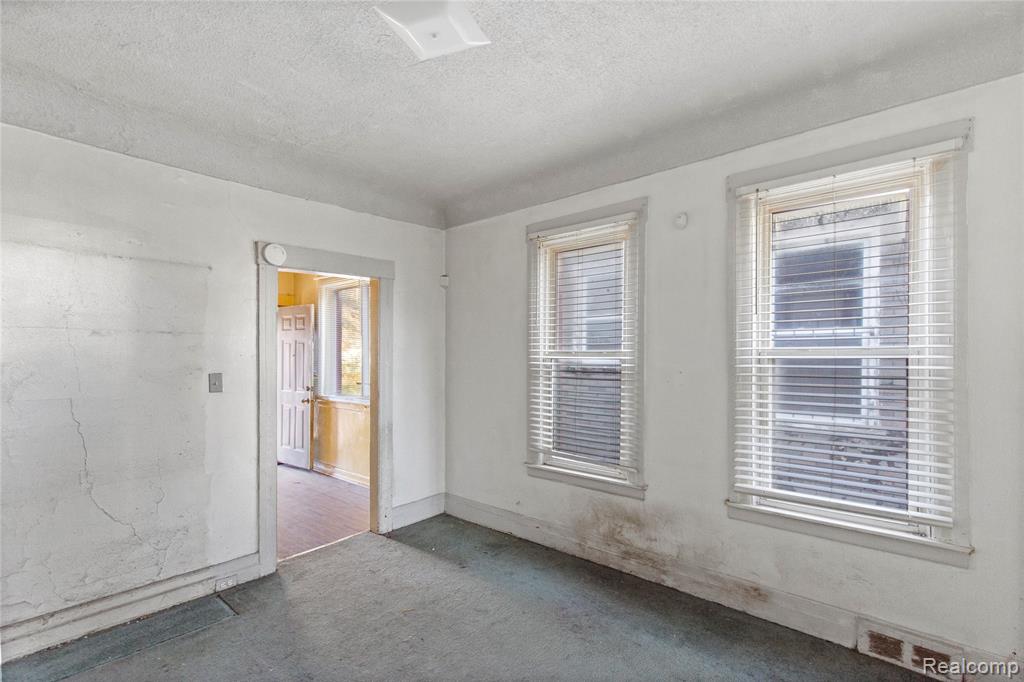 5049 Pennsylvania Street, Detroit, MI 48213 — Photo 10