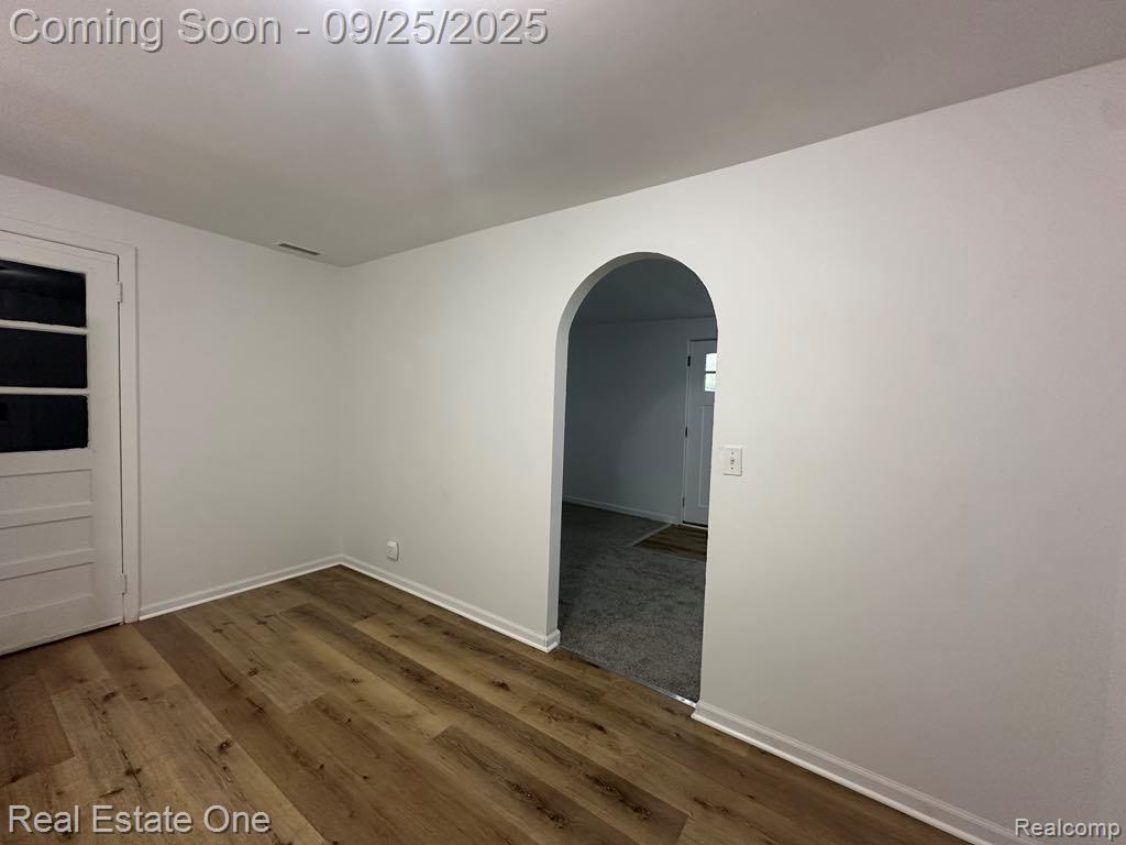 982 S Chestnut Street, Owosso, MI 48867 — Photo 6