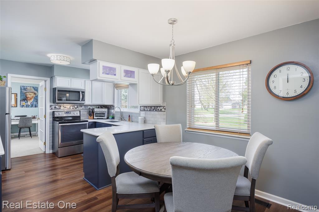 5345 Patterson Drive, Troy, MI 48085 — Photo 10