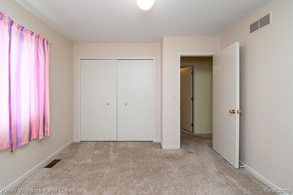 42571 Wimbleton Way, Novi, MI — Photo 38