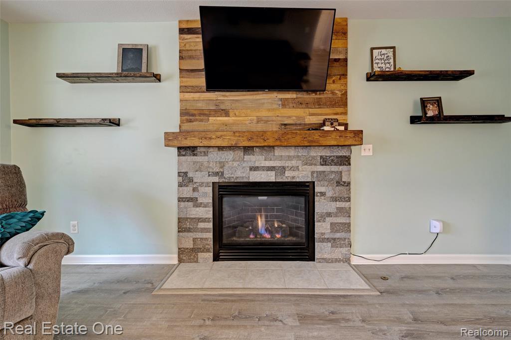 742 Marion Drive, Holly, MI 48442 — Photo 4