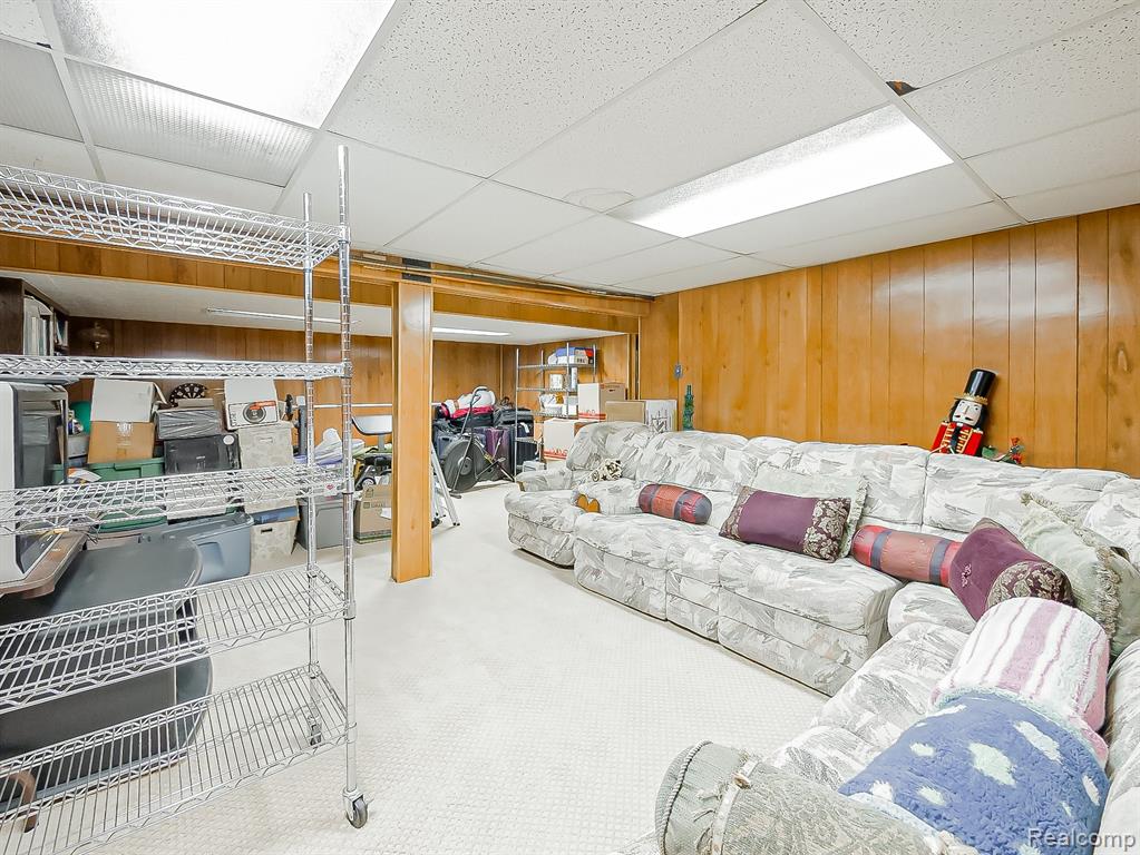 6775 Cedarbrook Drive, Bloomfield Hills, MI 48301 — Photo 24
