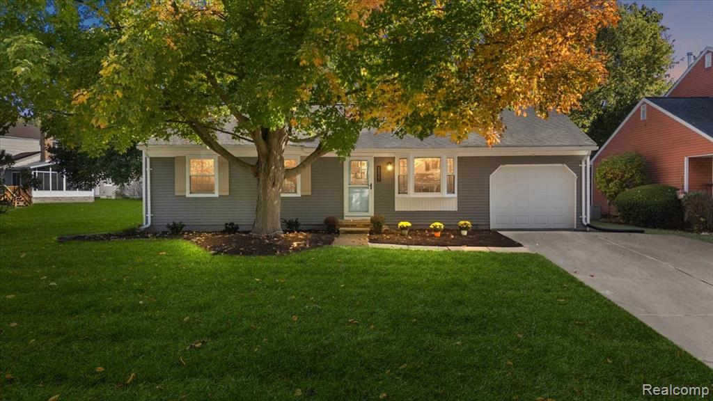 2066 Teaneck Circle, Wixom, MI 48393 — front exterior