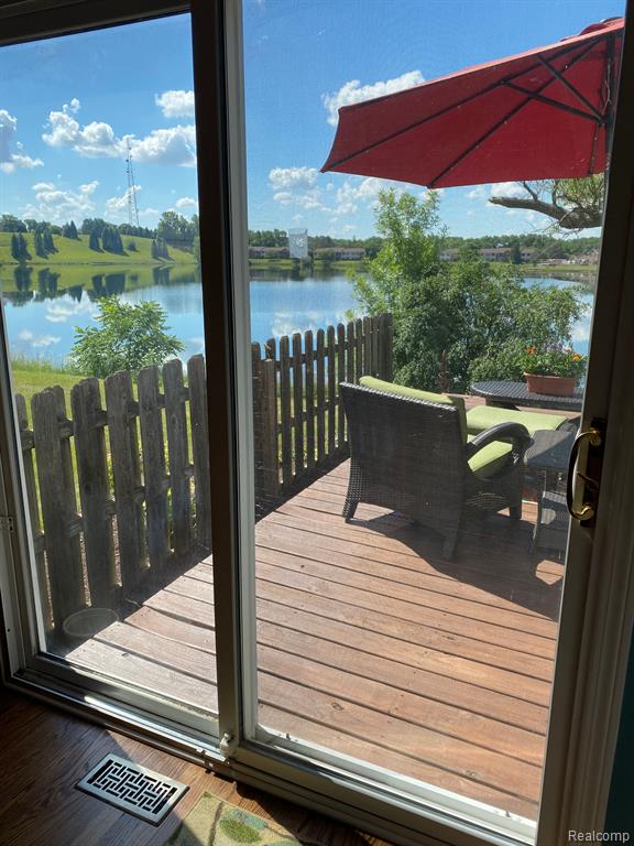 19338 OLD BRIDGE Court, Northville, MI 48167 — Photo 32