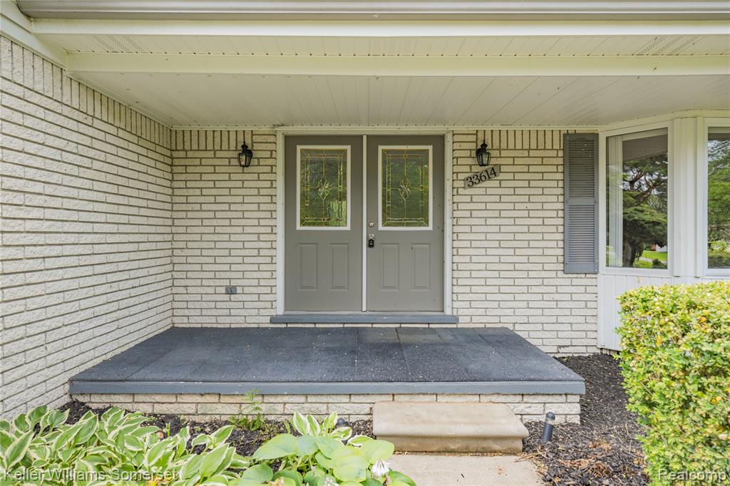 33614 Lakeview Street, New Baltimore, MI 48047 — Photo 9