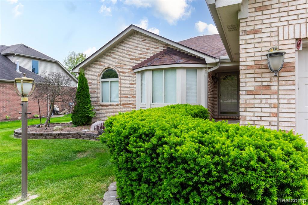 53395 Andrew Circle, New Baltimore, MI 48047 — Photo 3