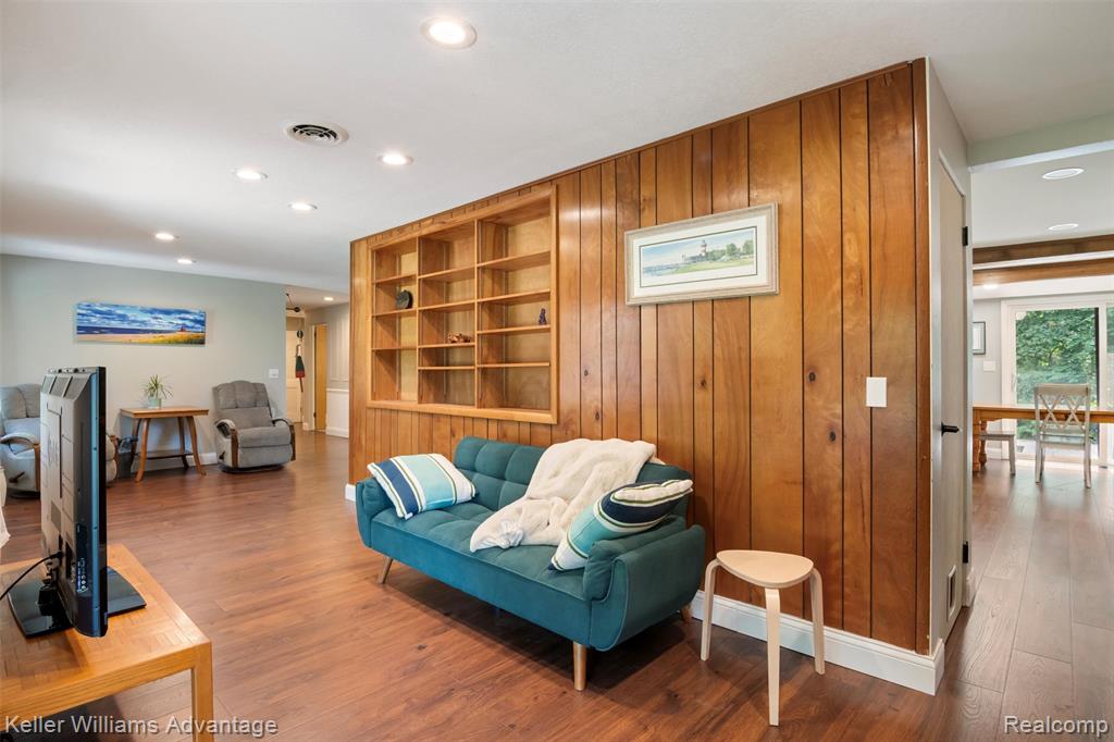 1802 Harvey Drive, Williamston, MI 48895 — Photo 14