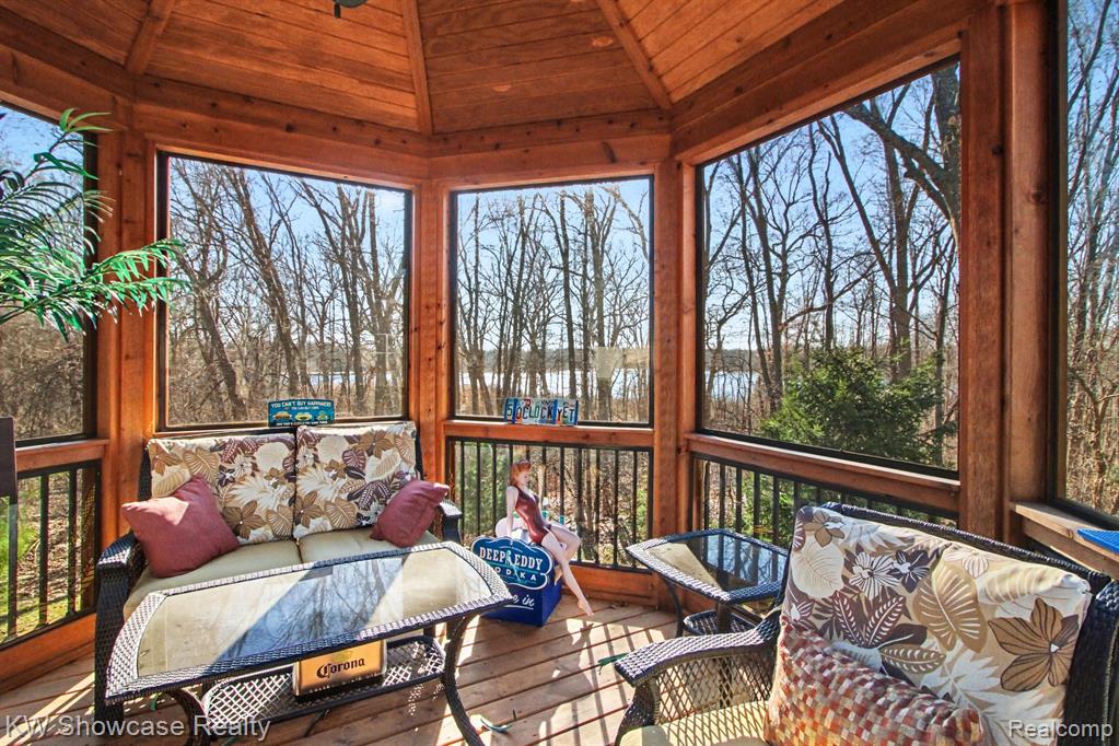 2648 MOREL Drive, Highland, MI 48356 — Photo 23