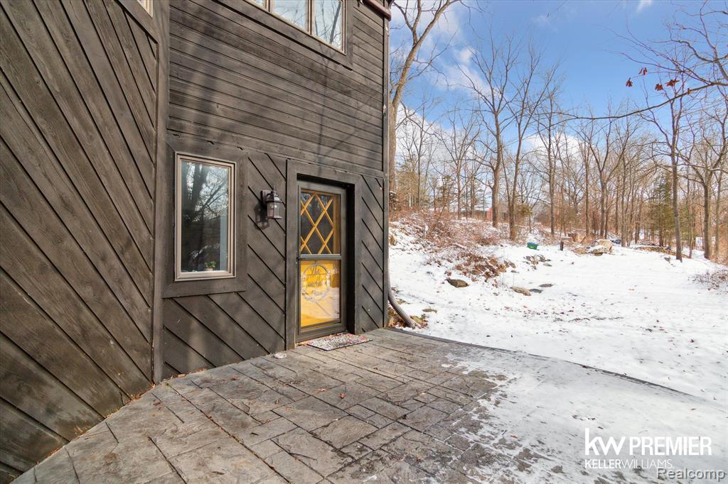 897 Annie Lang Drive, Milford, MI 48381 — Photo 42