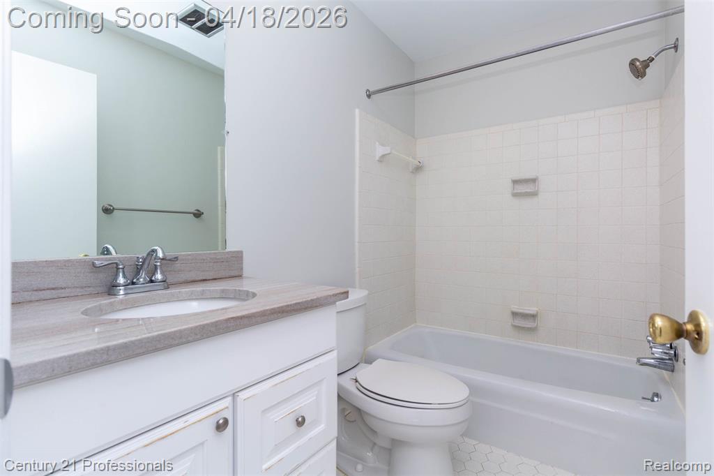 3567 Burbank Drive, Ann Arbor, MI 48105 — Photo 25