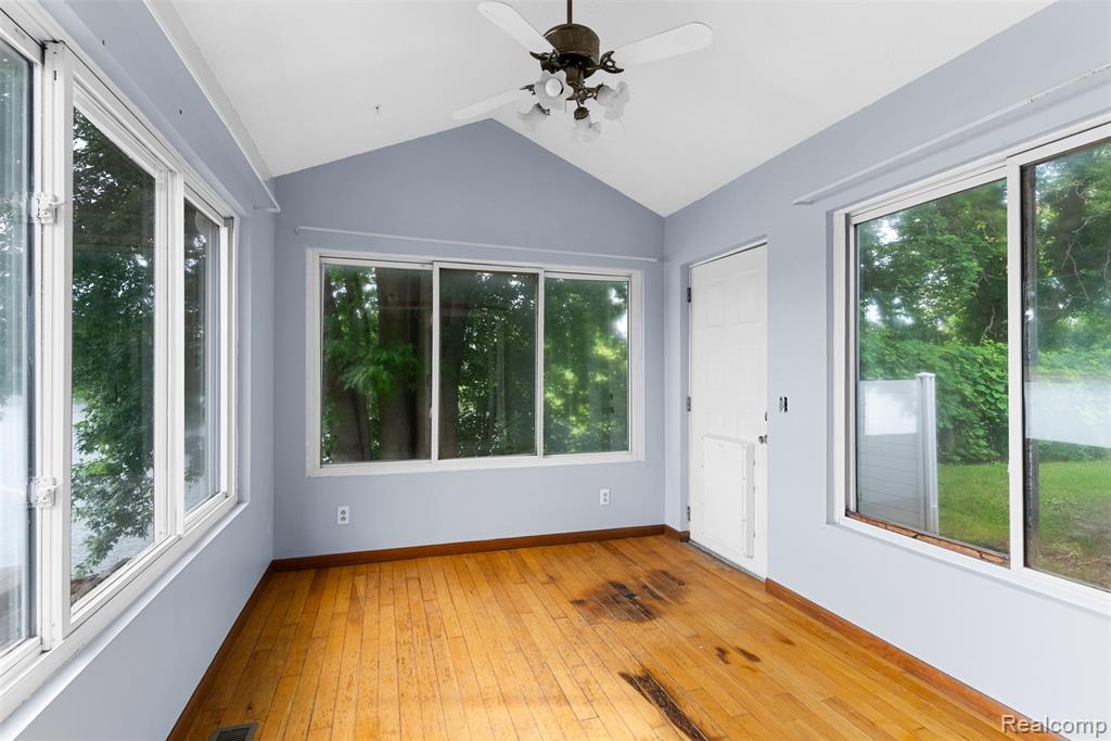 6177 1/2 S Sheridan Avenue, Durand, MI 48429 — Photo 24
