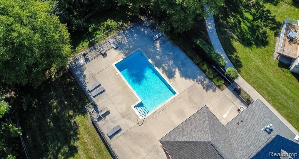 1341 Hollins Hall Lane, Troy, MI 48085 — Photo 40