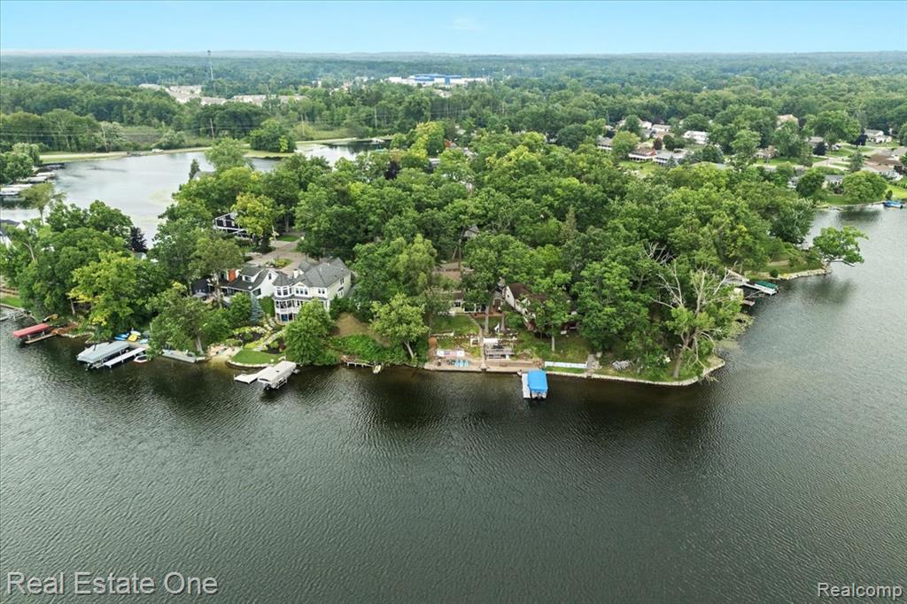 265 Oak Island Drive, Wolverine Lake, MI 48390 — Photo 44