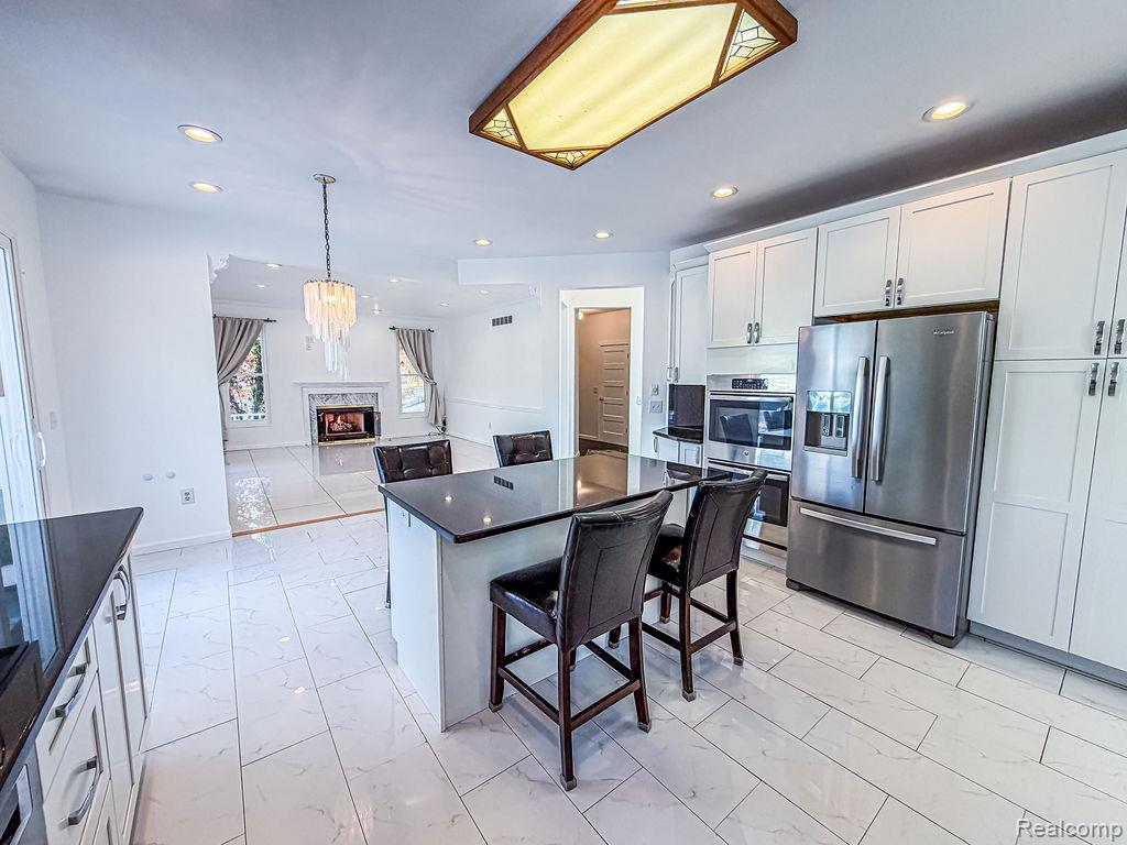 7240 Aaronway Drive, West Bloomfield, MI 48324 — Photo 16