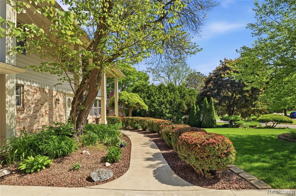 6211 Kings Scepter Road, Grand Blanc, MI 48439 — Photo 61