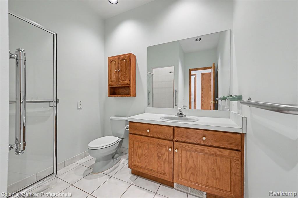 7351 Locklin, West Bloomfield, MI 48324 — Photo 16