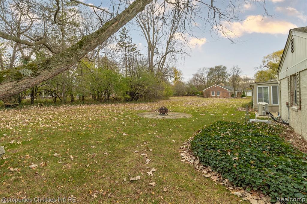 16219 Elizabeth Street, Beverly Hills, MI 48025 — Photo 27