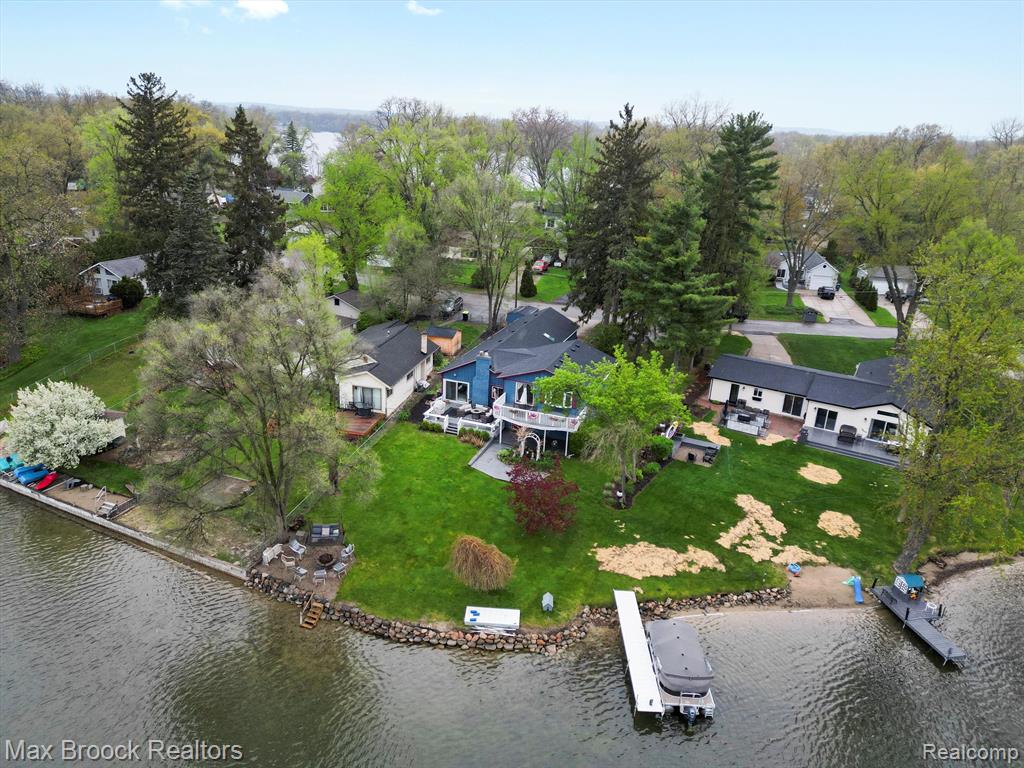 9431 MANDON Road, White Lake, MI — Photo 10