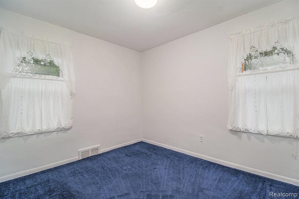 48525 ORIOLE Street, Shelby Twp, MI 48317 — Photo 14