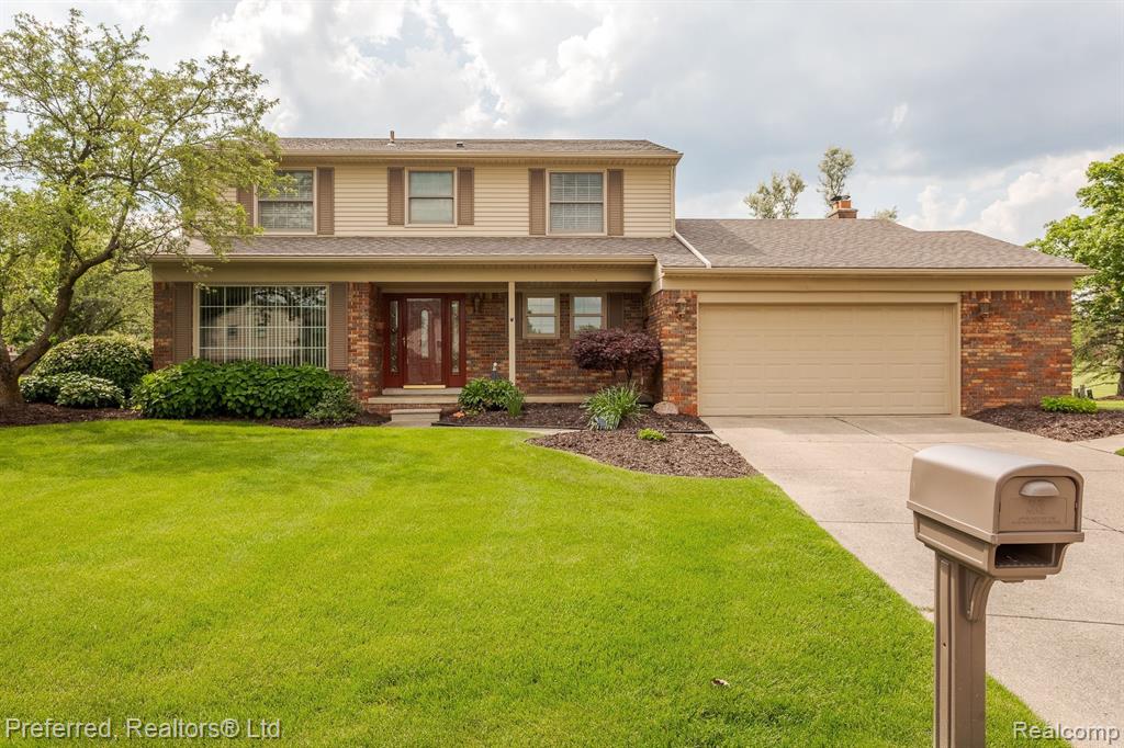 41130 WHITE HAVEN Court, Northville, MI 48168 — front exterior