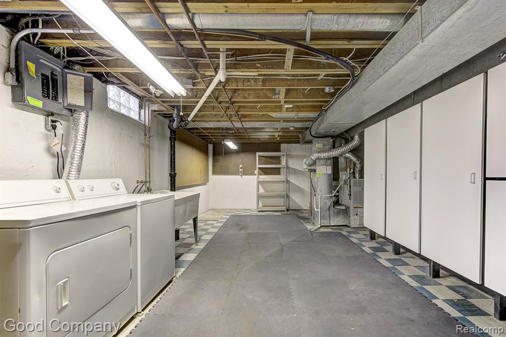 31160 E Rutland Street, Beverly Hills, MI 48025 — Photo 33