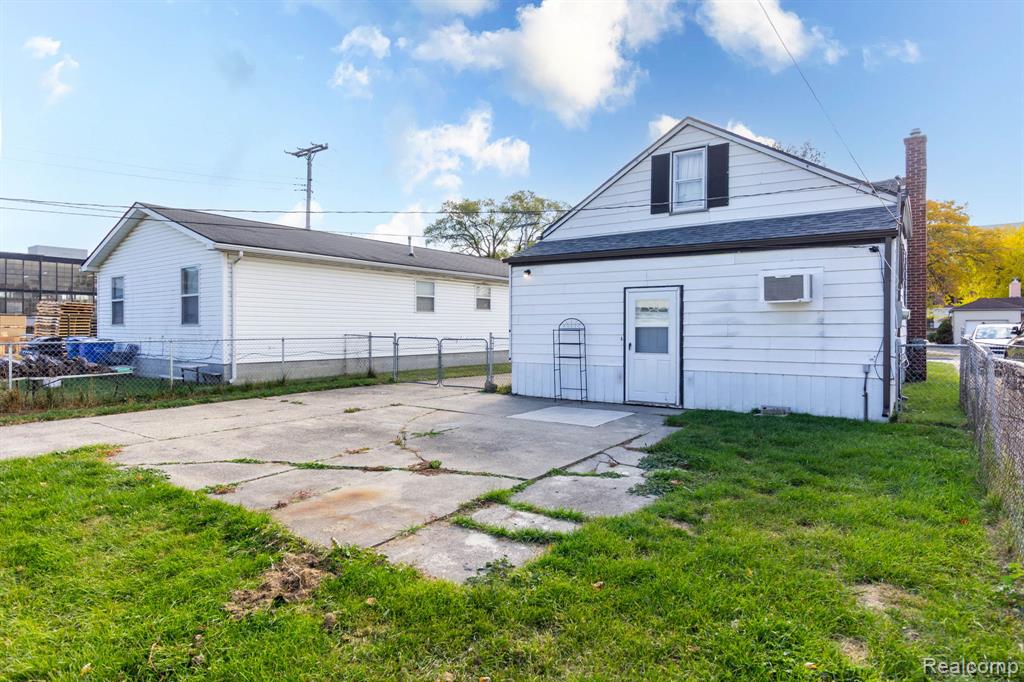 7481 Gerald Avenue, Warren, MI 48092 — Photo 29