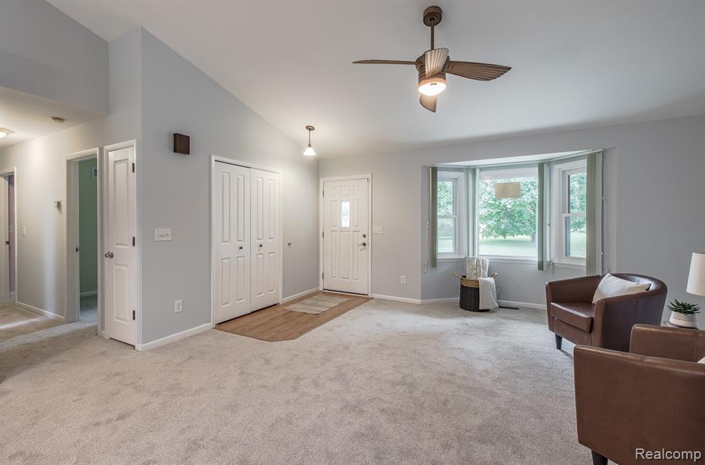 948 McClellan Street, Lake Orion, MI 48362 — Photo 6