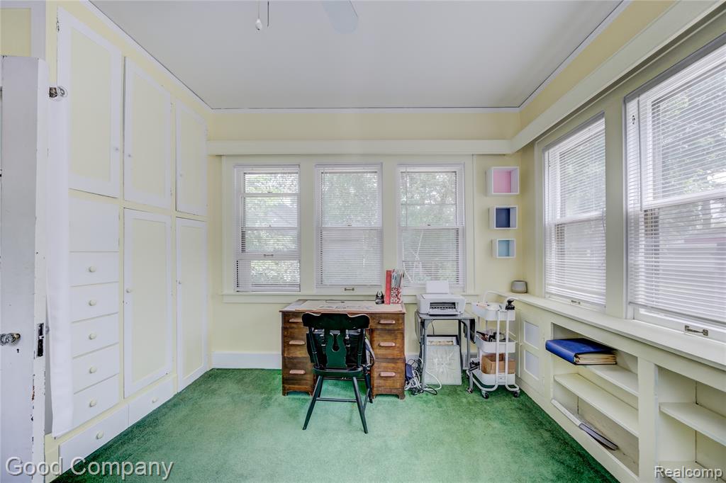 925 W Hazelhurst Street, Ferndale, MI 48220 — Photo 16