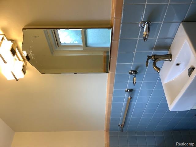 734 Harcourt Road, Grosse Pointe Park, MI 48230 — Photo 23