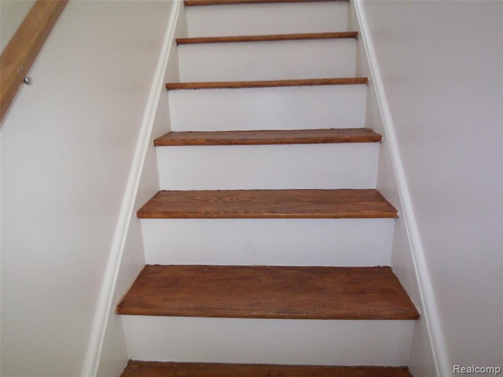 8269 Sterling, Center Line, MI 48015 — Photo 23