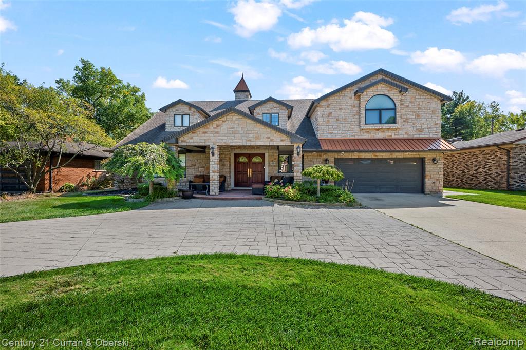5984 Campus Drive, Dearborn Heights, MI 48127 — Photo 2