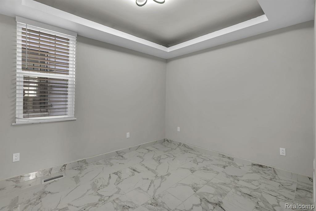 1177 MCKINSTRY Street, Detroit, MI 48209 — Photo 16