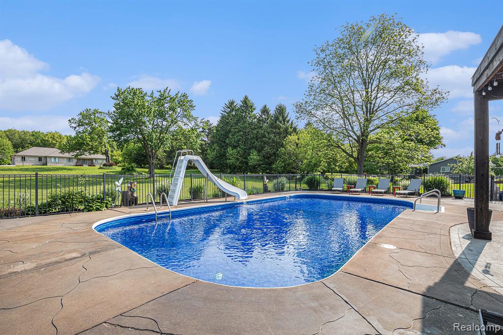 6080 Waldon Road, Clarkston, MI — Photo 35