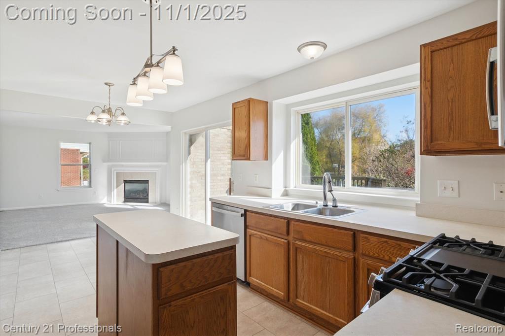 47123 Sherstone Drive, Canton, MI 48188 — Photo 17