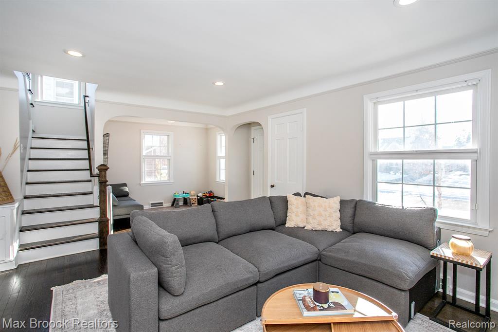 10044 Lasalle Boulevard, Huntington Woods, MI — Photo 6