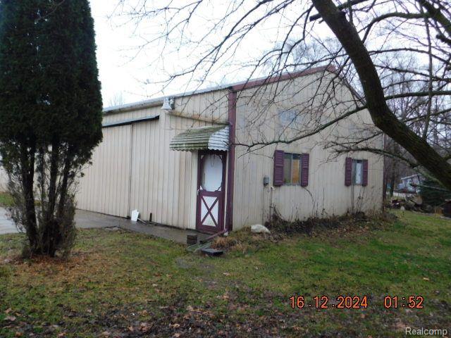 9010 N STATE Road, Otisville, MI 48463 — Photo 15